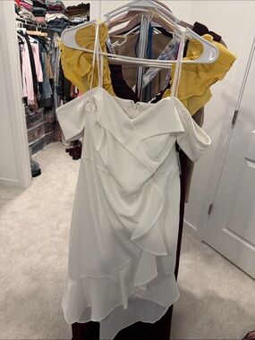 bebe White Off-Shoulder Ruffle Midi Dress with Spaghetti Straps